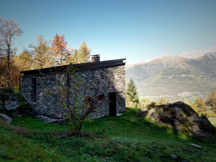 Una vivienda que nace entre montañas